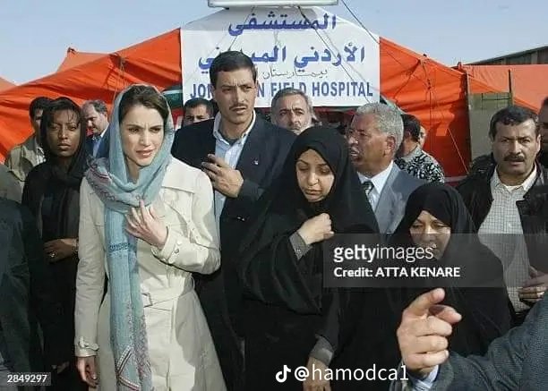 زيارة الملكة رانيا للمستشفى الميداني الأردني في إيران العام 2004 عقب الزلزال المدمر
*ما شافوا من الأردن إلا كل خير
#إيران