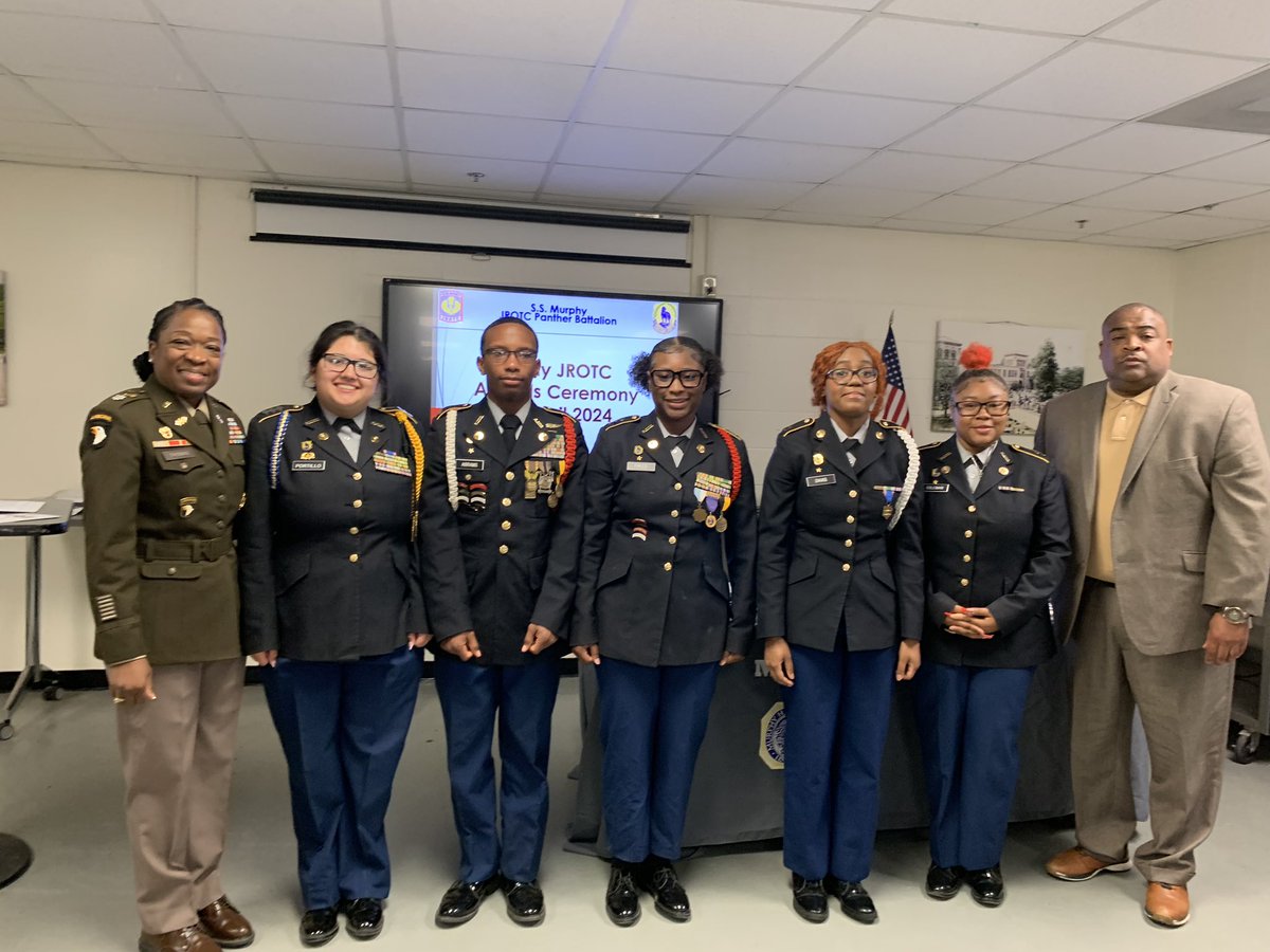 ChevelleThomas1's tweet photo. Congratulations to all the Murphy High School Military Leadership Academy cadets who earned awards and recognition at our 55th Annual JROTC Award Ceremony 22 April 2024. #ArmyJROTC, #PantherPride, #LeadershipExcellence https://t.co/Jz1xUVe9F7