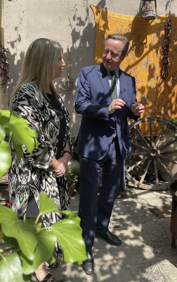 Denise Waddingham (@denisewbc) on Twitter photo #EnglishLanguageDay seems an appropriate day to meet 🇬🇧Foreign Secretary Lord <a href="/David_Cameron/">David Cameron</a> in #Tashkent to talk about <a href="/BritishCouncil/">British Council</a>’s work in supporting English language teachers across #CentralAsia (before he got down to the serious business of some Uzbek Plov!) 🇬🇧🇺🇿 #EnglishLanguageDay seems an appropriate day to meet 🇬🇧Foreign Secretary Lord <a href="/David_Cameron/">David Cameron</a> in #Tashkent to talk about <a href="/BritishCouncil/">British Council</a>’s work in supporting English language teachers across #CentralAsia (before he got down to the serious business of some Uzbek Plov!) 🇬🇧🇺🇿