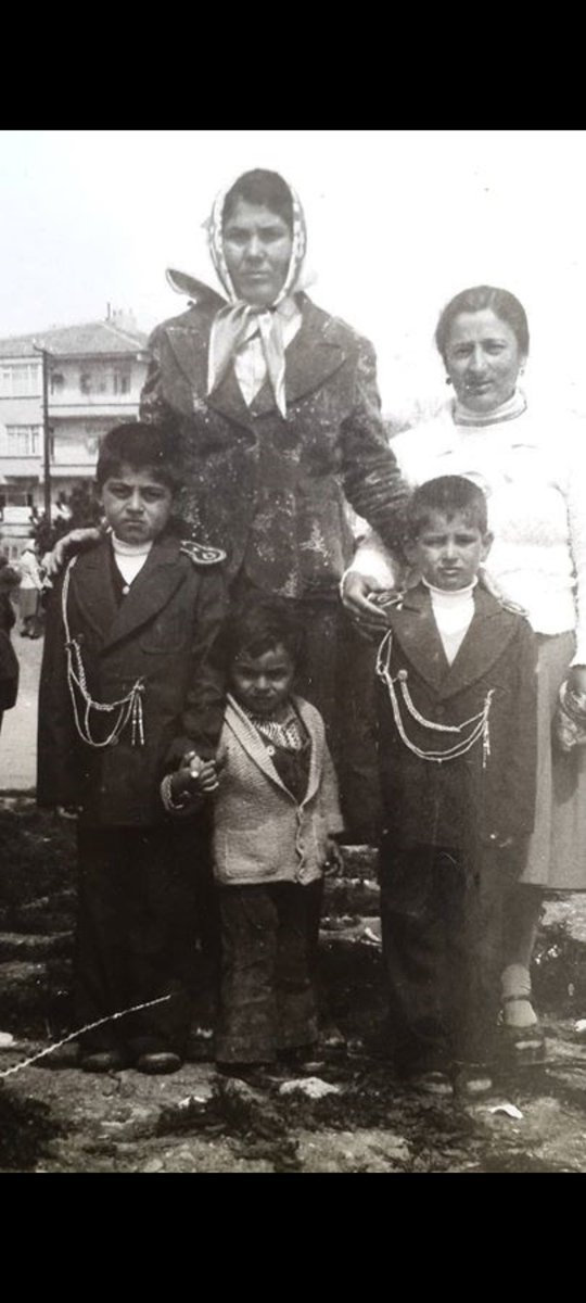 AlaattinKeyik's tweet photo. @fatihportakal Büyükhalkalı ilkokulu 1978 https://t.co/W1ghqQn6mU