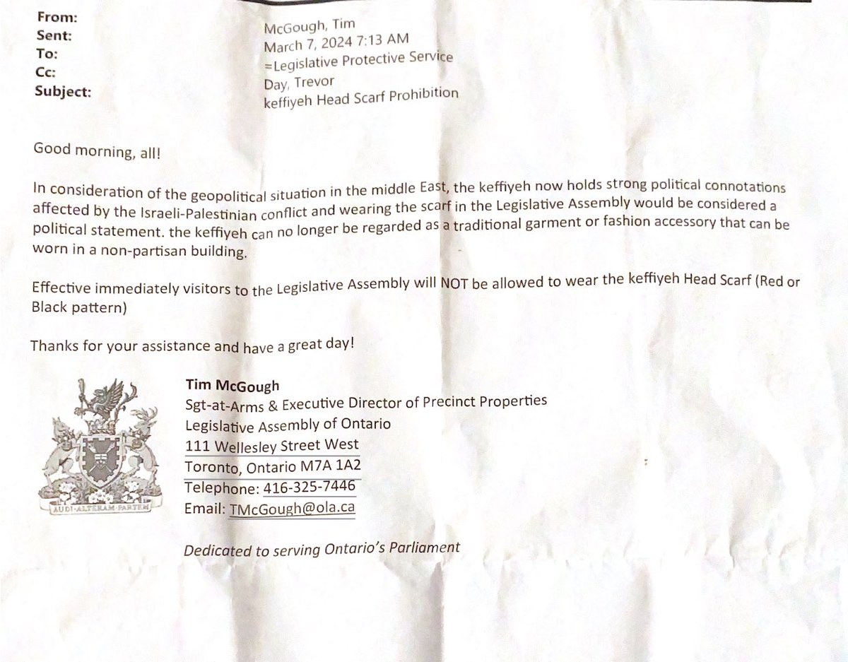 🧵The Keffiyeh ban at Queen's Park is both racist and illegal. It was instituted ostensibly pursuant to rules of decorum, specifically that wearing a keffiyeh is “intended to be a political statement” and can “no longer be regarded as a traditional garment”.