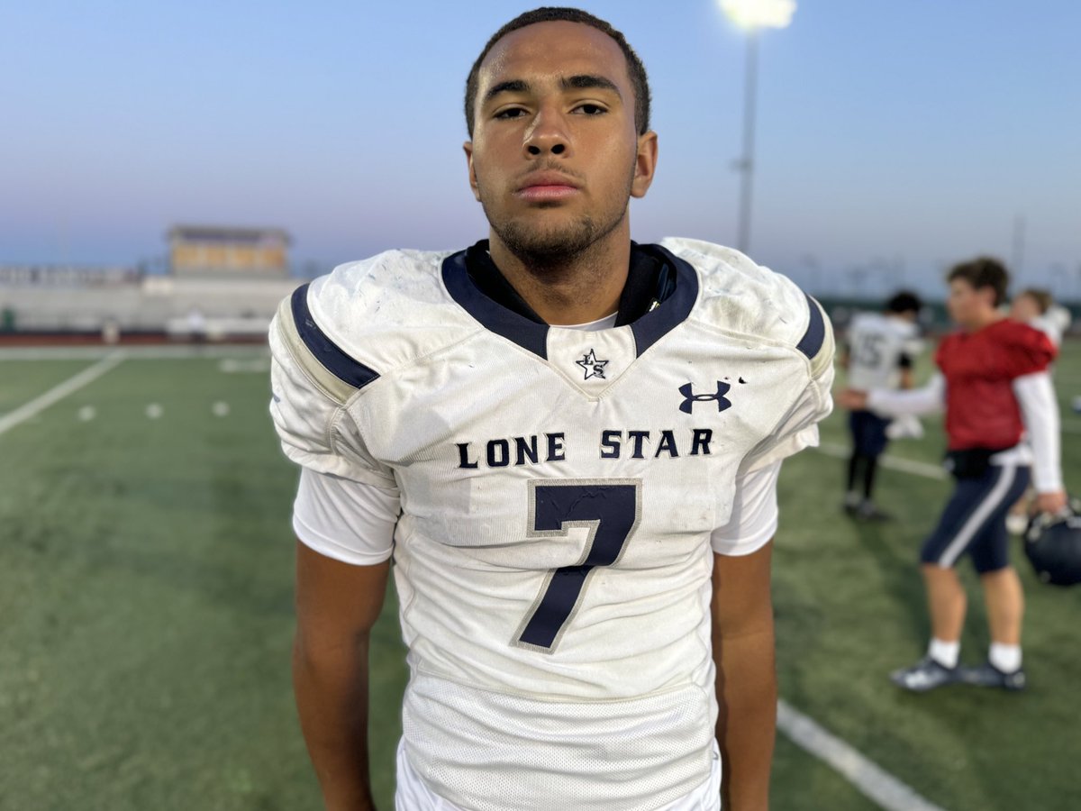 Frisco Lone Star 2027 QB Karece Hoyt (6-2, 200) recorded 450 AP yards as a FR ATH earning district Off Newcomer of the Year. has offers from Michigan, Baylor, Tulane, K-State, Tx Tech, SMU, UNT, Penn St, UTSA, and Colo St @Karece_Ku2_Hoyt | @LSHSRangers | @LSHS_FBRecruits