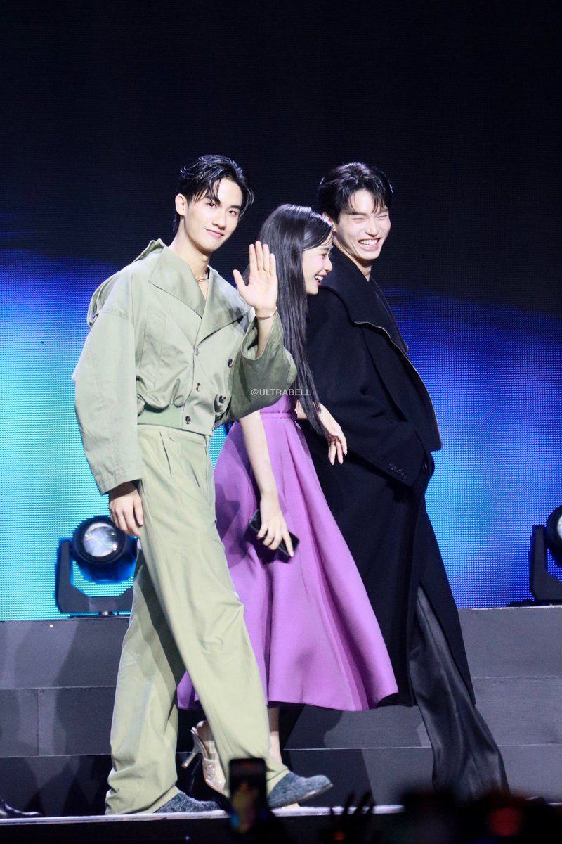 องค์ชายใหญ่ องค์หญิง องค์ชายสี่ WIN GMMTV2024 P2 #GMMTV2024PART2 @Tawan_V @tontawan_t #winmetawin @winmetawin #ScarletHeartTH @ScarletHeartTH