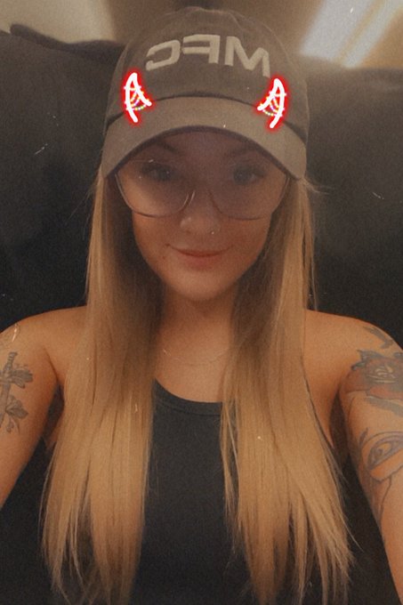 Am I leaving the house ?   Better rep my city 😌 https://t.co/Qerm7gJvYA