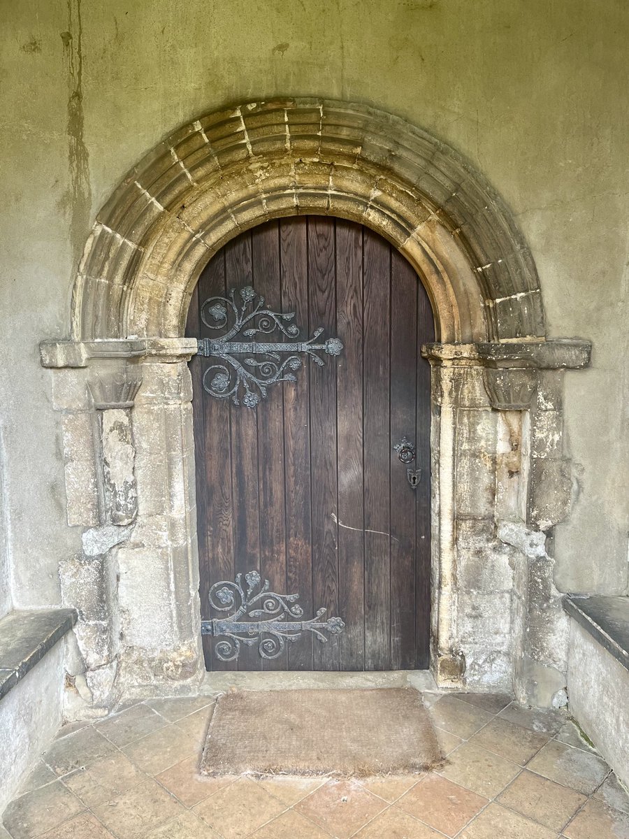 The gorgeous porch and doorway to St. Mary’s Church, Everton, Bedfordshire 😍