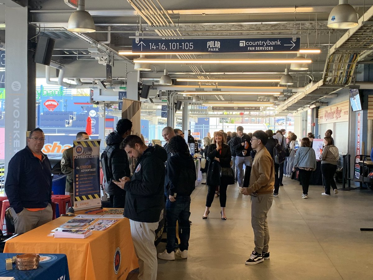 Even when the #WooSox are out of town, @polarpark is busy: Today @WooSoxGrounds are up to their usual activities and @bv_hub is holding “Senior Scoop”, a #career and #jobfair for regional HS seniors. @MassMEP @masshirecentral @worcesterpublic @MASchoolsK12  @WooSoxNation @MiLB
