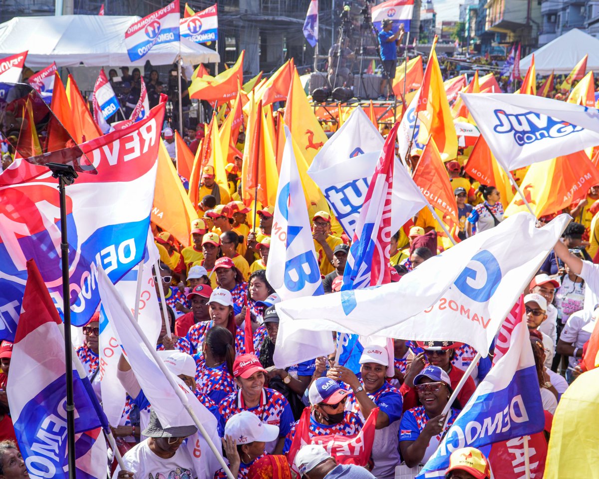 AlemanPancho's tweet photo. Es un honor formar parte de una alianza que busca mejores oportunidades para todos los panameños.
Trabajando juntos y apoyarnos mutuamente para enfrentar dificultades y avanzar hacia un futuro mejor. 

Este 5 de Mayo ¡Vota Molirena! 🐓

#VamosConTodo
#PanchoLoCumple
#VotaMolirena https://t.co/0Or3ilrSns