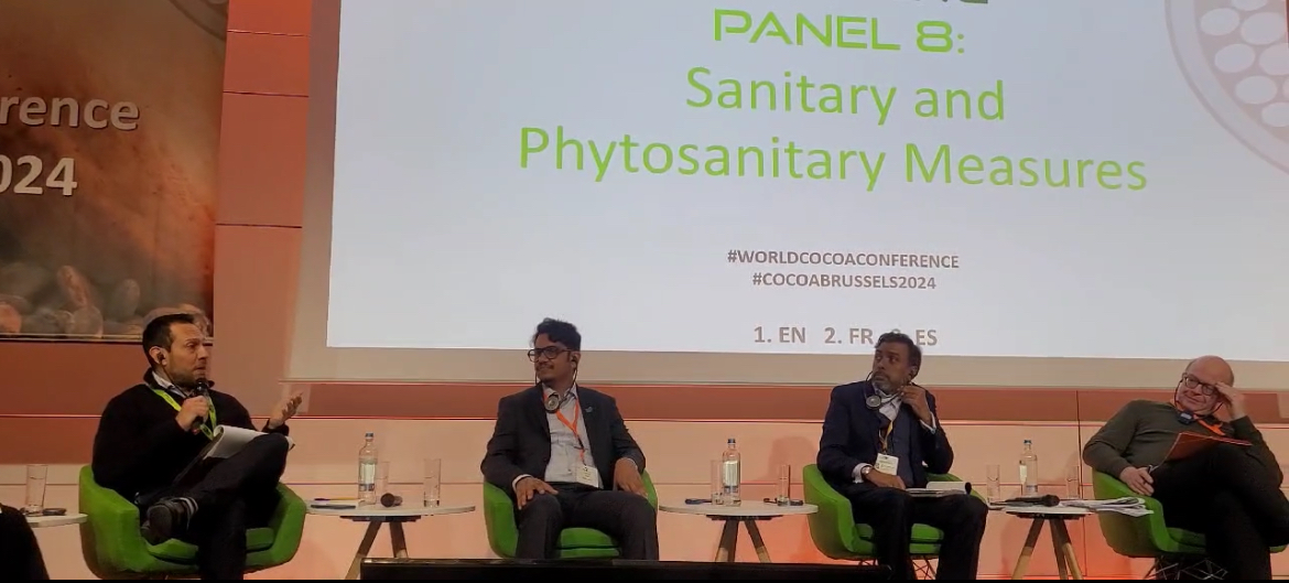 🤝🇪🇨 En el marco del <a href="/WorldCocoaConf/">World Cocoa Conference</a> participamos en el panel de medidas sanitarias, fitosanitarias e inocuidad alimentaria. Expusimos el trabajo que se realiza en conjunto con el sector y sus desafíos.
#BrusselsCocoa2024