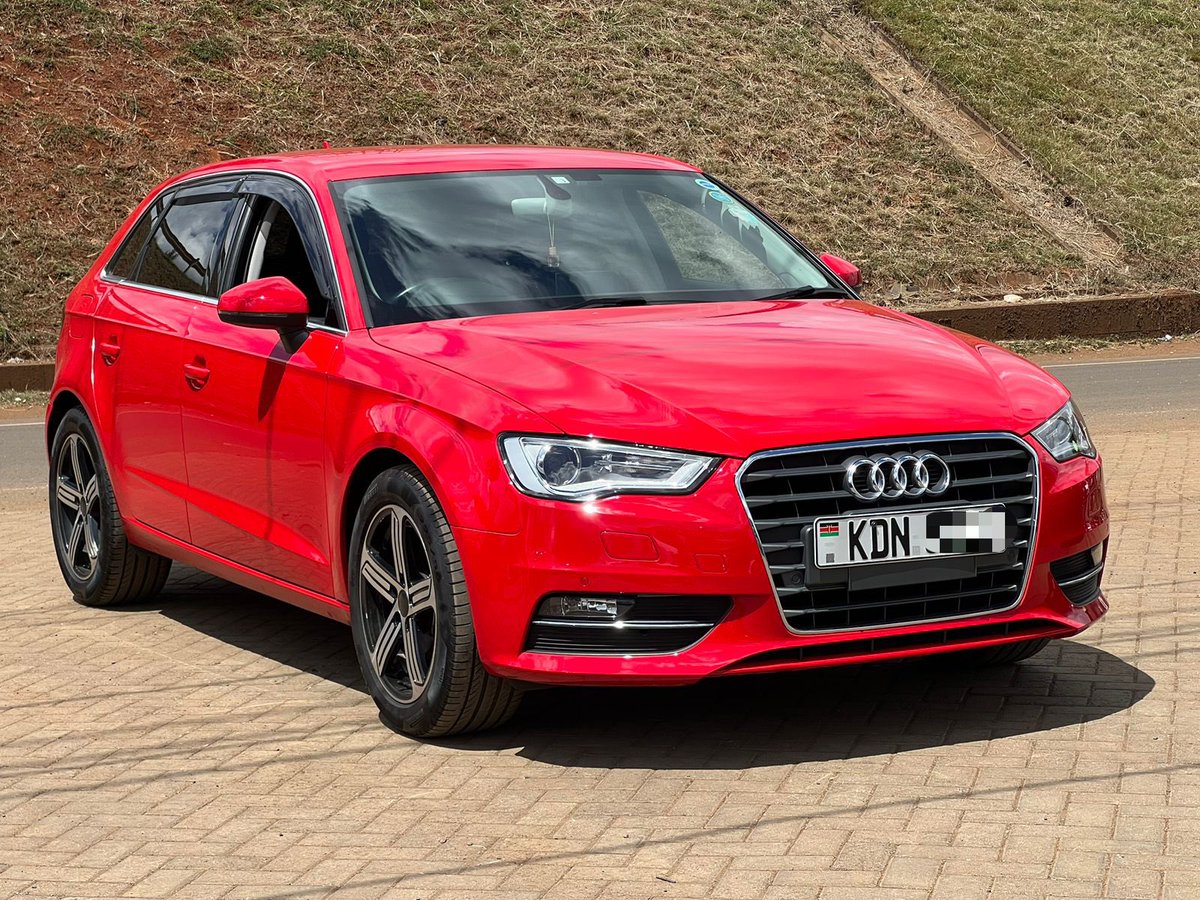 KevMbugz's tweet photo. Ukitaka kujua wewe si introvert,kujia one of these units uone vile rodtrips utapiga nonstop,

None is problematic💯,a lifetime perfect choice if you ask me✅

15K for any successful lead.

F1)2016 Audi SQ5 KES 5.2M
F2)2016 Audi A3 KES 2.2M
F3)2016 VW  Variant KES 2.1M
F4)2016 VW Variant R line KES 2.15M

On site📍@kai_and_karo 
Contact Kev:☎️0796943616