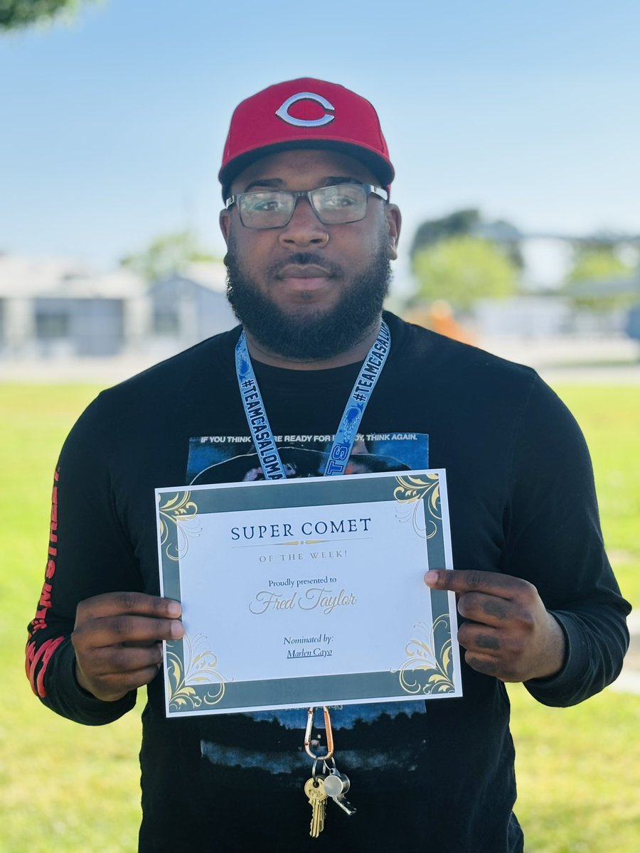 Congratulations Mr. Taylor🗣️🙌💥💪our super comet of the week! Thank you for all you do! #teambcsd #teamcasaloma #TeamBCSD