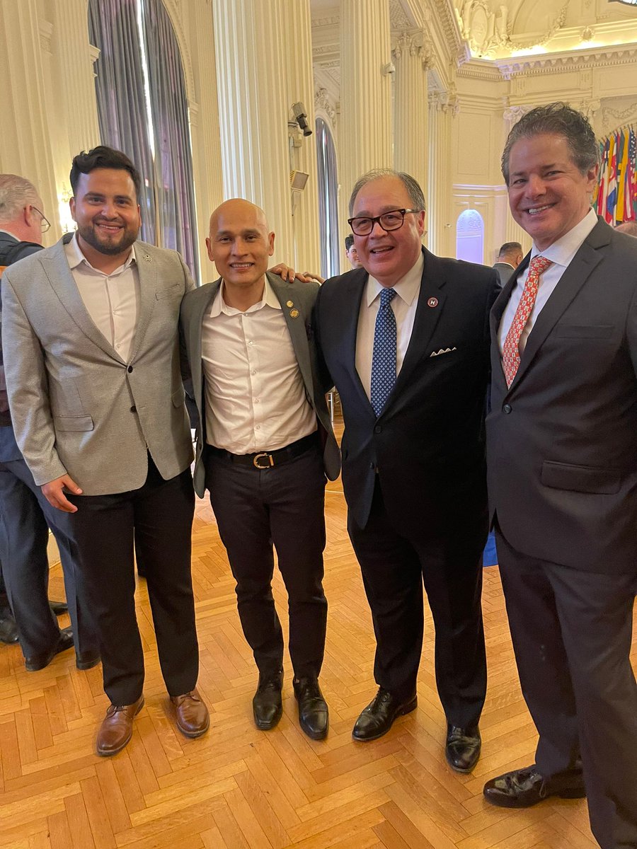SACOC_ORG's tweet photo. We are thrilled to announce the participation of the Salvadoran American Chamber of Commerce at the 2024 United States Hispanic Chamber of Commerce Legislative Summit on April 22-24, 2024. 

[continue]
#USHCCLegislativeSummit #SalvadoranAmericanChamberofCommerce #Advocacy https://t.co/54MHsKdGjY
