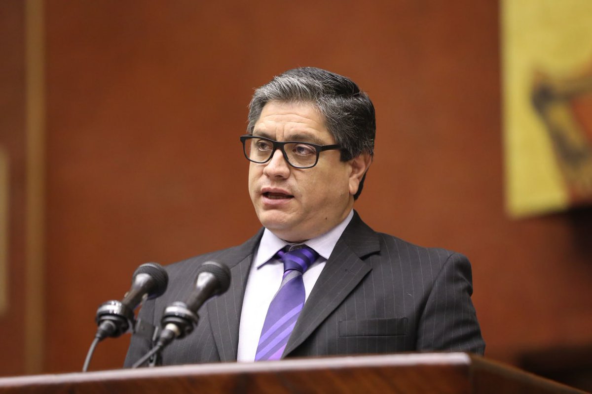 #LaNuevaAsamblea |En el marco del #DíaServidorLegislativo, el representante de la Asociación de Servidores Legislativos, Jorge Hugo Sotomayor, destaca la labor de ASOSEL. "Los servidores legislativos son el cimiento, la base y el trabajo que realiza la Función Legislativa", dice.