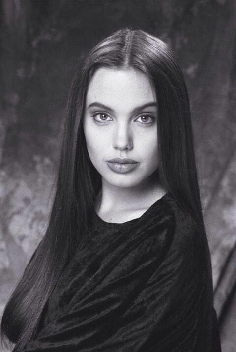 adeleeglory's tweet image. Angelina Jolie literally defines "ages like fine wine" #unmatched