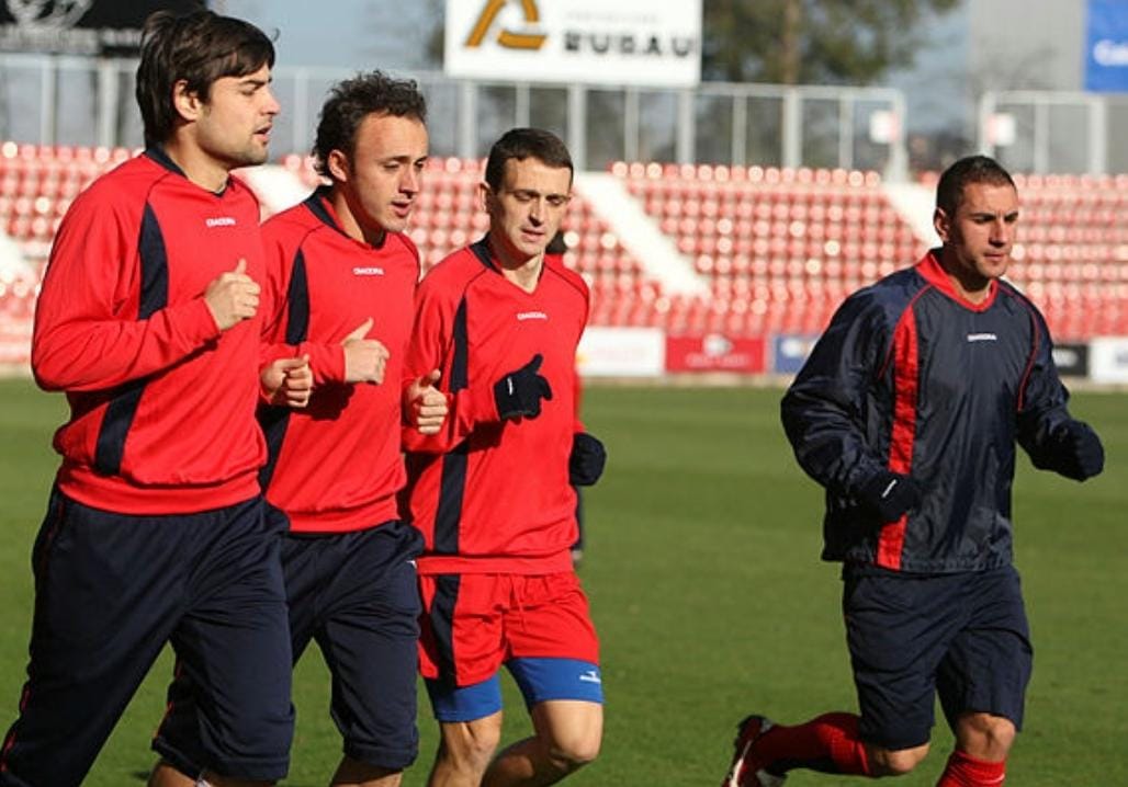 MateosPoch's tweet photo. Una imatge de fa 15 anys
Quatre jugadors gironins, Albert Dorca, Jordi Xumetra, Jordi Matamala i Jose Martínez, en un entrenament a Montilivi (2009)

Històrics del @GironaFC 
Sentiment Gironí
🤍❤️⚽ https://t.co/L9J6fb8xNF