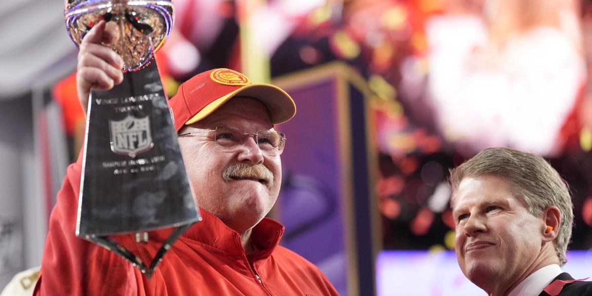 Andy Reid renueva con los Chiefs hasta 2029 #frenchcinema #frenchmovie #france #france2030 #franceinfo #FranceVerte
For Detail 👉 dev-espana-news.pantheonsite.io/2024/04/23/and…👈