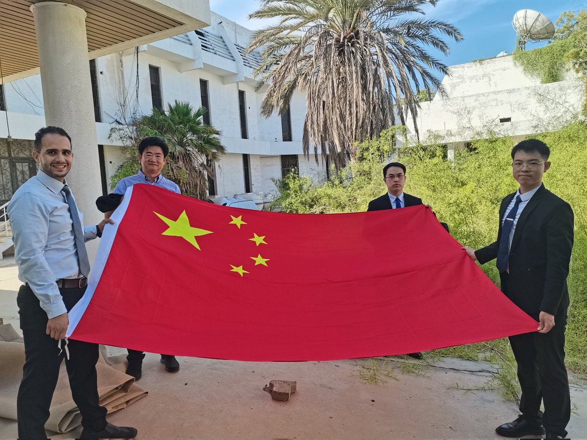 السفارة الصينية تستأنف عملها من العاصمة الجنوبية عدن #بالنخبه_حضرموت_تنتصر