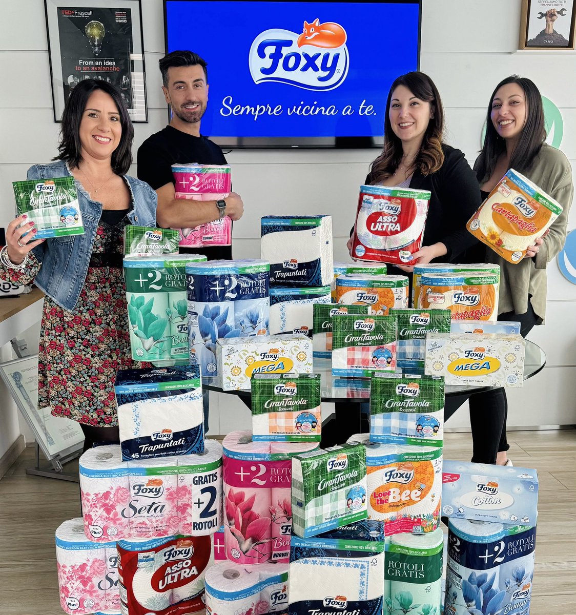 Non vedevo l’ora di pubblicizzare la carta igienica 🧻Abbiamo pronta una strategia assorbente, delicata, ma resistente. Presto online e in tutti i bagni 🚽 e le cucine. 
Foxy benvenuti in <a href="/KiRweb_Agency/">kirweb</a>