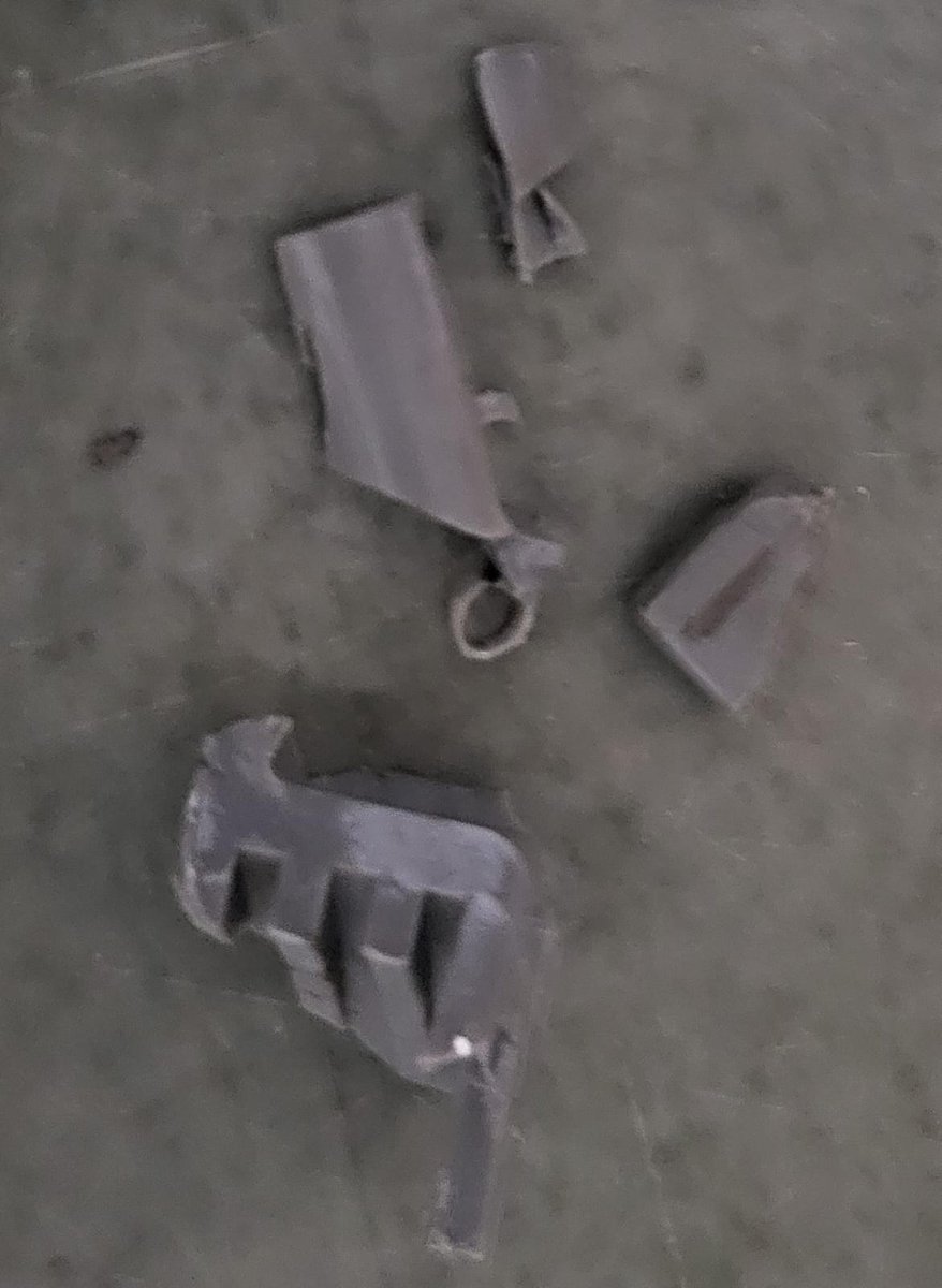 saahil_parikh's tweet photo. . @DaikinIndia Lowest standards of quality at Daikin (Claim to be world no. 1). Main plastic part used in 1ton split inverter is of worst qiality. Got brittle in just 1 year. Copper pipes welding is way below standard and gas is leaking. Response to the complaint is very negative https://t.co/YVwg2iSGx8