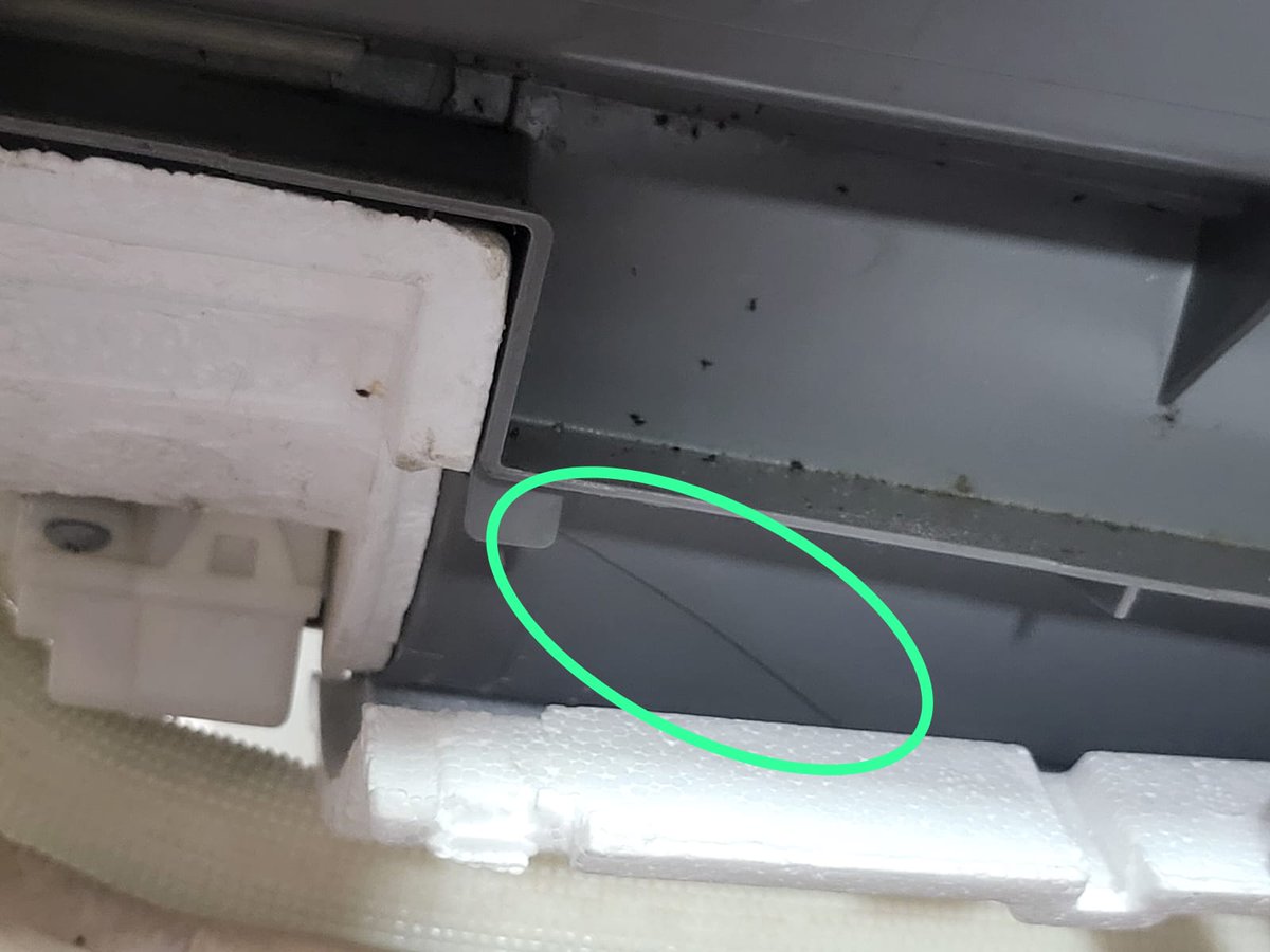 saahil_parikh's tweet photo. . @DaikinIndia Lowest standards of quality at Daikin (Claim to be world no. 1). Main plastic part used in 1ton split inverter is of worst qiality. Got brittle in just 1 year. Copper pipes welding is way below standard and gas is leaking. Response to the complaint is very negative https://t.co/YVwg2iSGx8