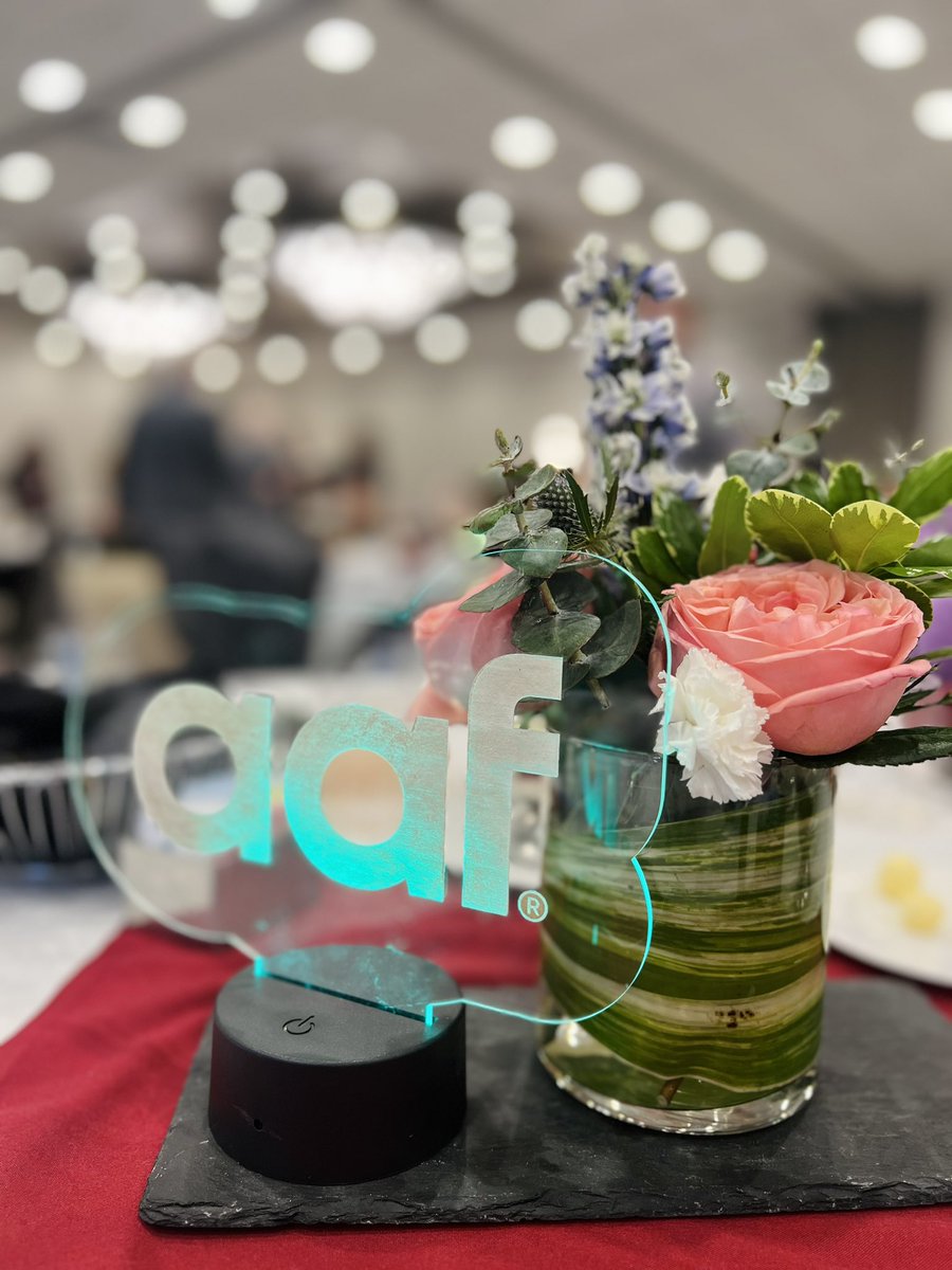 LongviewISD's tweet photo. Our #longviewHS advanced floral design class is so talented and are designing arrangements for organizations all over Texas. We are so proud of these students and their teachers! https://t.co/2OkrDSN171