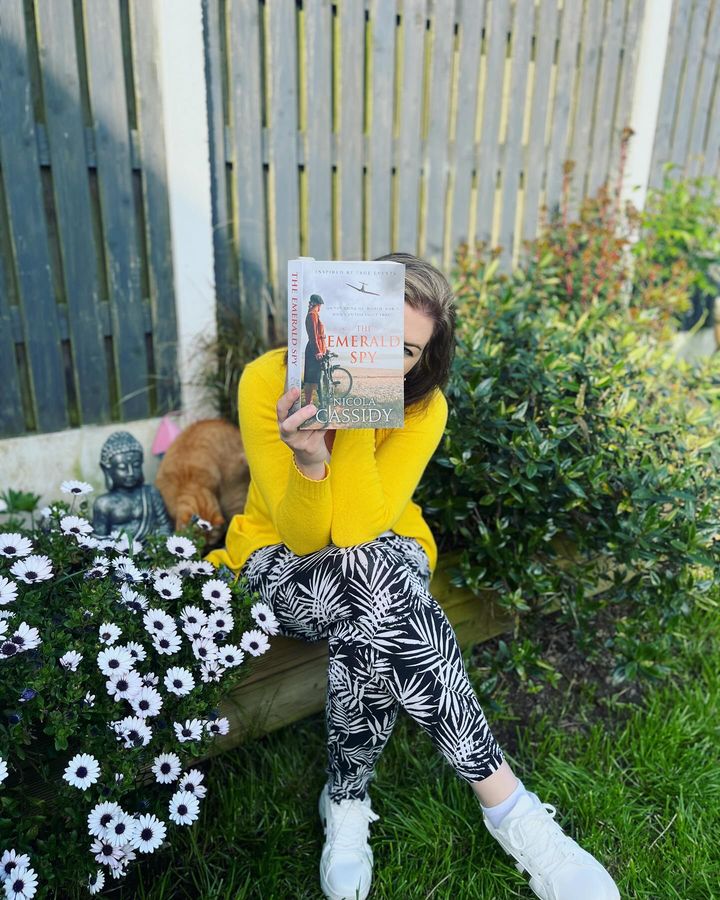 Nicola_Cassidy_'s tweet photo. #behindeverybook is approx 17,365 cups of tea, 1678 inappropriate things googled and 15-18 tears cried every now and then. The Emerald Spy, was my toughest to write, but as a true refugee to Ireland story, I’m glad i did. @councilwriters @IrishWritersCtr @PoolbegBooks https://t.co/sq76vTR591
