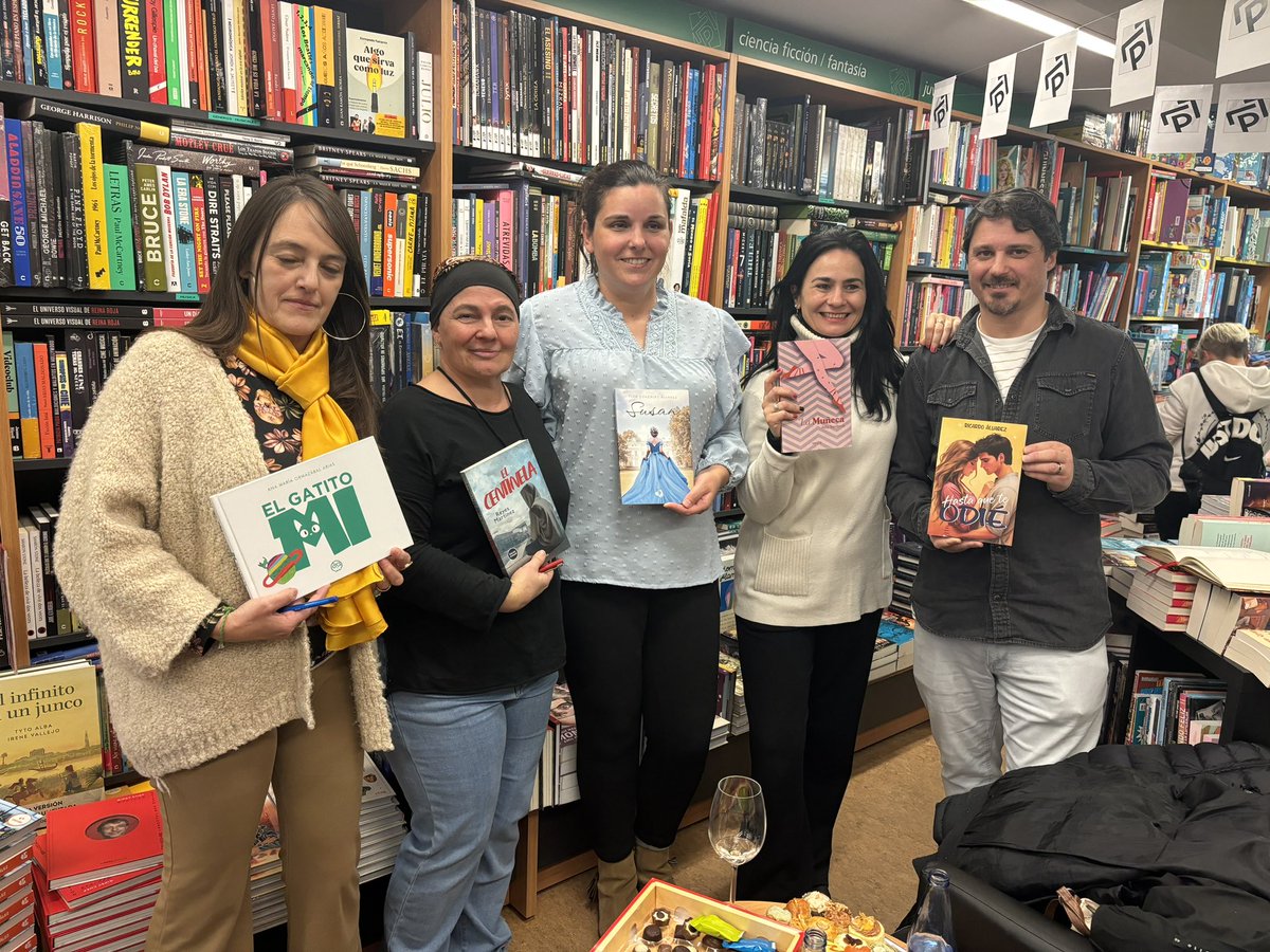 Continuamos el IX Maratón literario con Flor González, Aida Sandoval, Ana Ormazábal, Reyes Martínez y Ricardo Álvarez. 📚🫶

#lapilaricarecomienda #mieres #yocomproenmieres #laslibreriasimportan #tulibreriaesdebarrio #laslibreriasrecomiendan #laslibreriasnostocan #todostuslibros