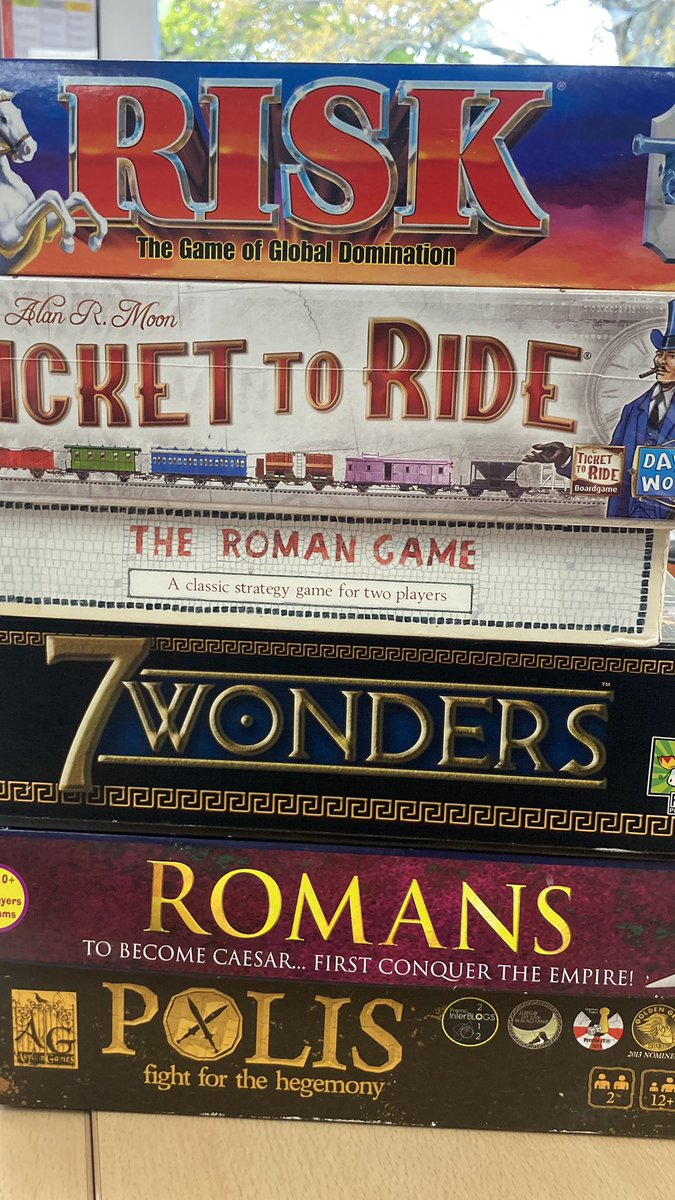 CastleCourtClas's tweet photo. A new venture for @CastleCourtPrep - aka a new way for pupils to beat teachers! ‘Geeky Boardgame Club’ is up and running! #CastleCourtCollaborative https://t.co/pgDzrrrwDR