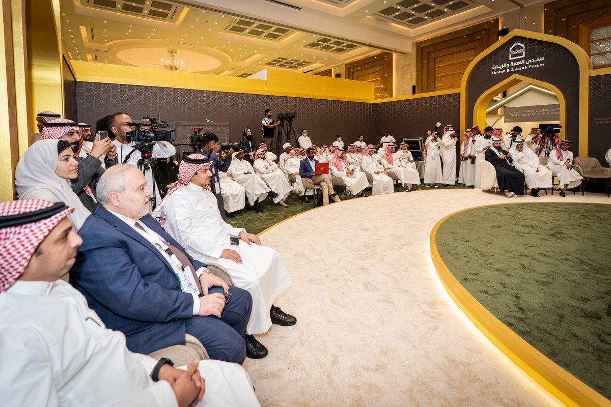 TAIBAcorp's tweet photo. شارك الرئيس التنفيذي سلطان العتيبي في جلسة الطاولة المستديرة في #منتدى_العمرة_والزيارة عن "الفرص التطويرية في خدمات الإسكان والضيافة" مع نخبة من قيادات القطاعين الحكومي والخاص والتي تنظمه وزارة الحج والعمرة. https://t.co/qH0zlf4fA6