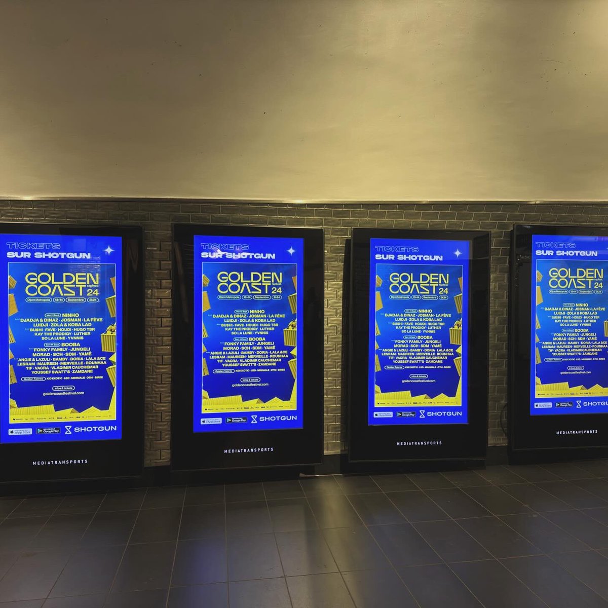#GoldenCoast s’affiche dans vos rues … Paris, Lyon, Dijon … vous nous avez spotté ? 👁️