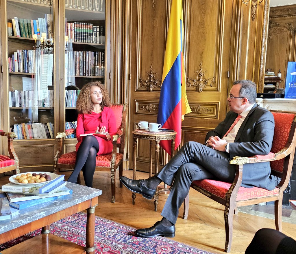 Conversamos con la Ministra @YeseniaOlayaR @MinCienciaCol en París sobre el potencial de la coop internacional para impulsar formación de investigadores y los desafíos en IA y Ciencias del Espacio, reforzando nuestro compromiso con una ciencia con enfoque territorial y de género.