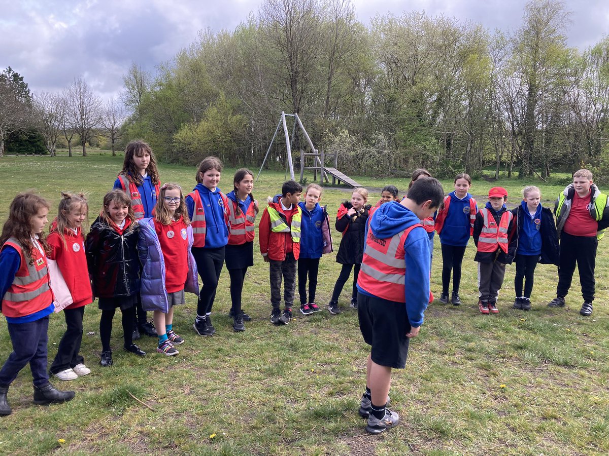 Diolch @Casllwchwr1 hosting Criw Cymraeg from @penyrheol2 @treuchafprimary @Pontybrenin Llawer o hwyl playing Welsh games and enjoying cynefin 👏🏴󠁧󠁢󠁷󠁬󠁳󠁿😀🏴󠁧󠁢󠁷󠁬󠁳󠁿@meicwilliams66 @SiarterTawe