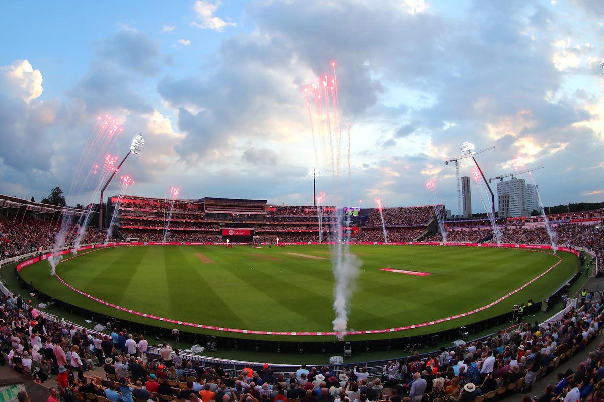 T20 cricket is back at @Edgbaston this summer - think fast-paced cricket, live music and good food. 🏏🐻 Get together with your friends or family for an evening of live sport and summer vibes, with Early Bird prices available now! Book 👉 tinyurl.com/49rd9zhd