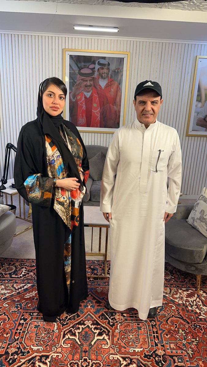 saudalmogeri's tweet photo. انتظرونا قريبا عبر بودكاس�� #رسن لقاء مع الإعلامية المتألقة هدى الخالدي رئيسة تحرير برنامج #أهل_الخيل . https://t.co/hUSSzgCu8q