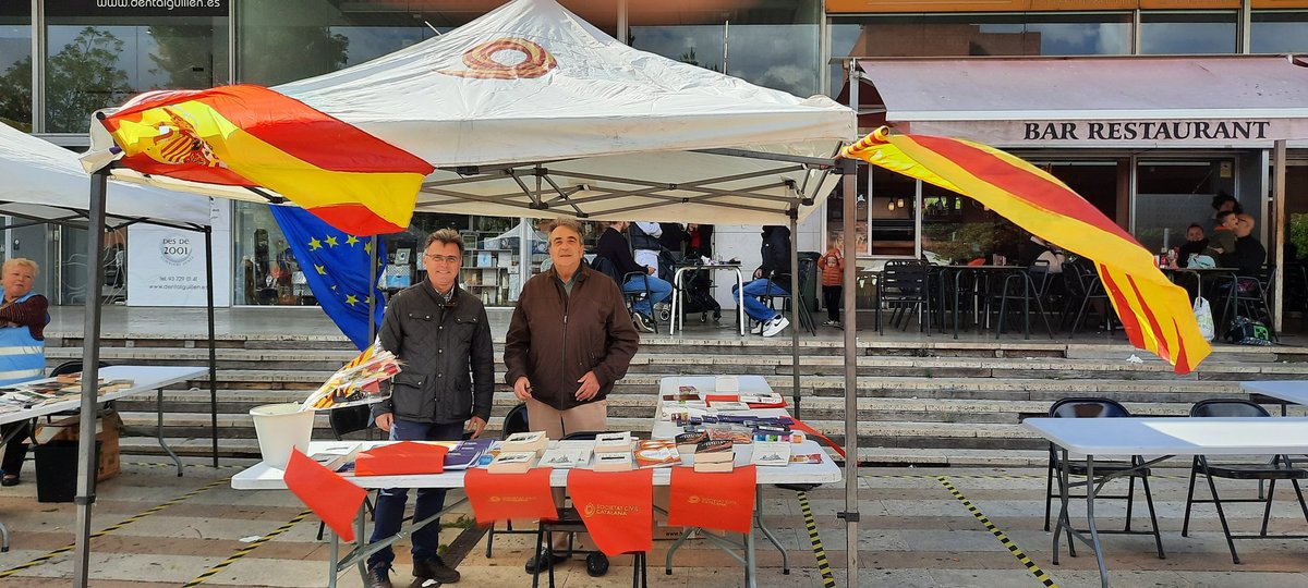 SCCvalles's tweet photo. En Badia del Vallés #SantJordi #Badia https://t.co/u8qStOnZNb
