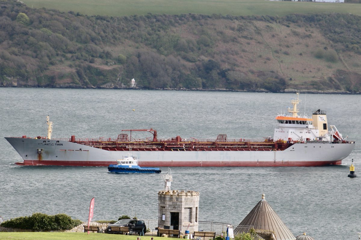 The Gibraltar registered oil tanker the ATLANTIC TWIN on its way into the Plymouth Cattewater earlier this afternoon. For all the latest live shipping movements in the Sound: westwardshippingnews.com contact@westwardshippingnews.com