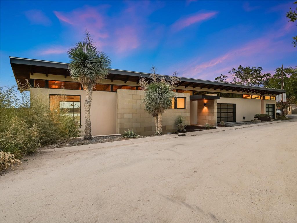 WraseHomeGroup's tweet photo. Check out this property just listed in 78734 https://t.co/dx4uW5NvVl https://t.co/3U3CFUil3T