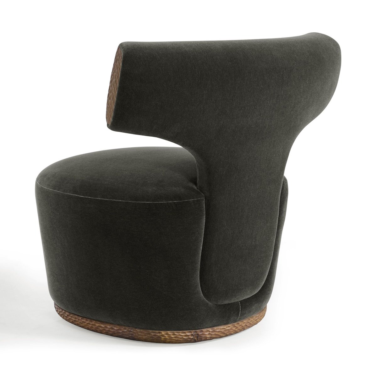 purcell_design's tweet photo. Ysabel is not just a lounge chair, it’s a statement piece, a whimsical manifestation of comfort and style.
available at
@dennismillernyc
@desousahughes
@m.o.d_design
@paulplusatlanta
@pavoni_official
@davidsutherlandshowroom https://t.co/N88dwV0aIA