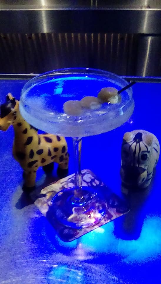 Yesterday was #MartiniMonday so I had a #MondayMartini at the @YardHouse !