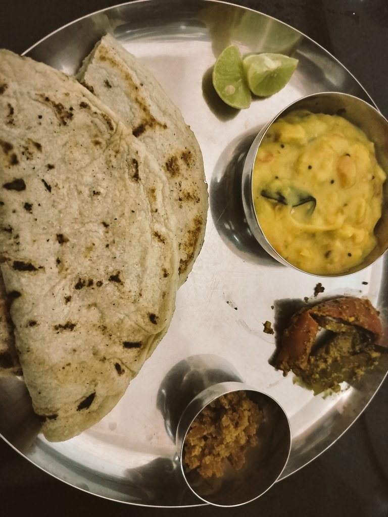 mellowdraama's tweet photo. if least Indian would do?
also #DinnerScenes today. https://t.co/8lcNlO5tvB
