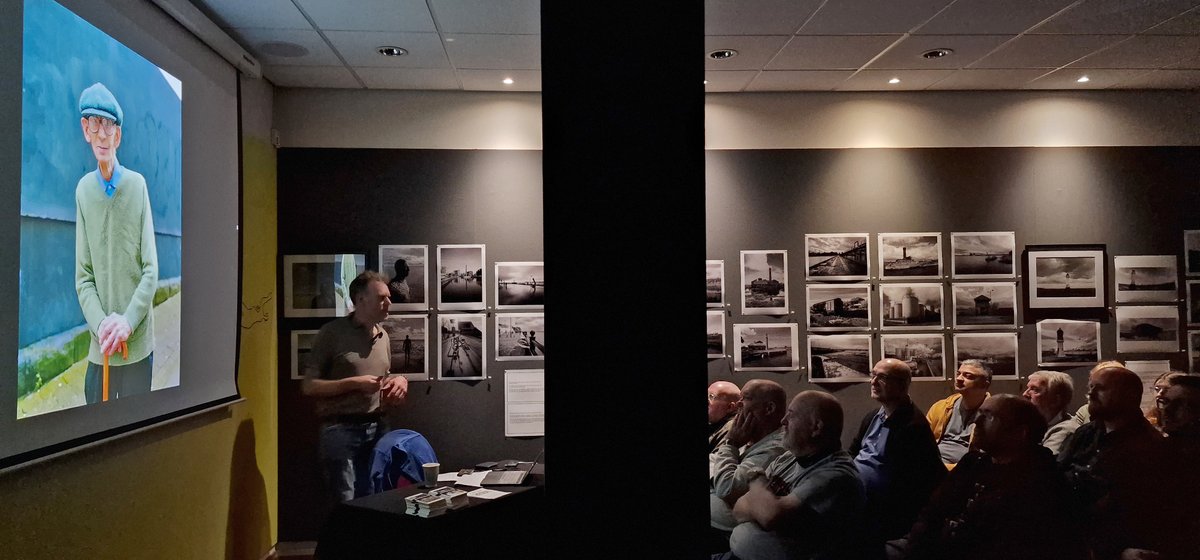 OrielColwyn's tweet photo. Big, big thanks to @NiallMcDiarmid for his talk at the gallery's #TalkPhoto event last, last Friday. It was great to have a full house to hear Niall speak about his work, both ongoing and new...
Next up, @tessabunney this Friday!
#TalkPhoto = FREE fortnightly photographer talks https://t.co/ltrWjfij3w