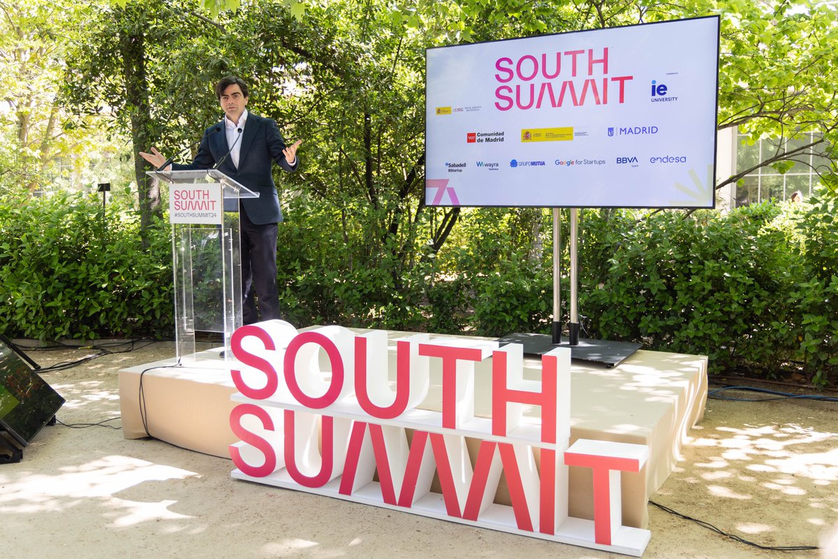 Today, @mbenjucv confirmed that @South_Summit Madrid will take place on 5-7 June, and announced the 1st edition in #Korea in Sept’24. @IEuniversity was founded by & for #entrepreneurs. As strategic partners of South Summit, I am proud to see its global expansion. Don’t miss it!