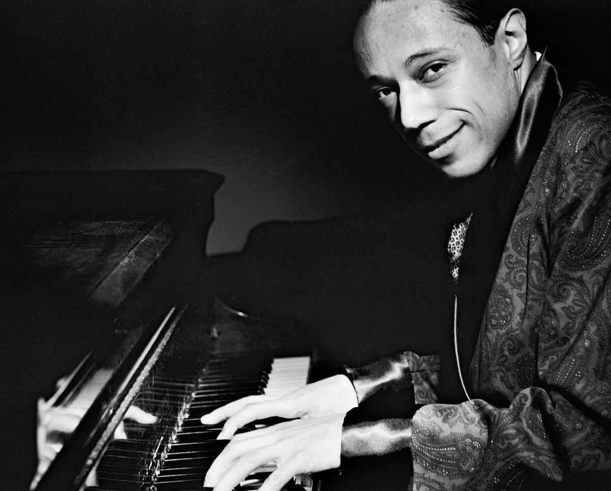Horace Silver - Señor Blues (Horace Silver, Blue Mitchell & Junior Cook) youtu.be/t8jFGFwOm7k?si @YouTube