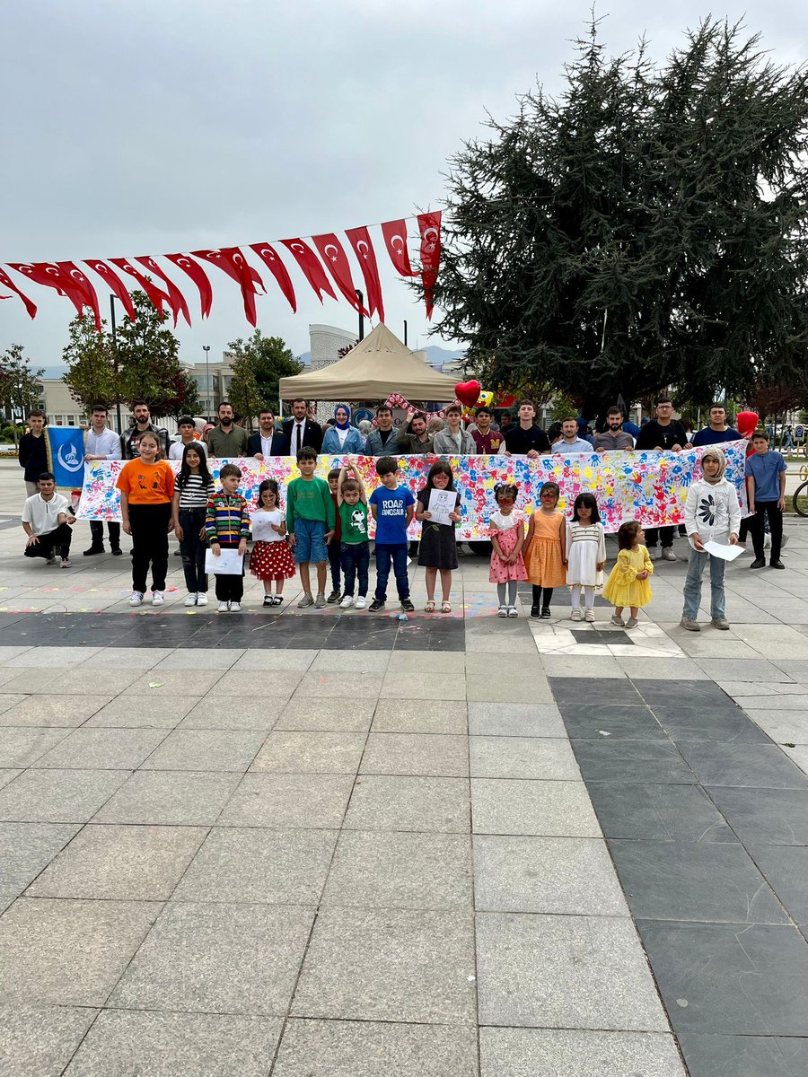 Cumhuriyetimizin kurucusu Gazi Mustafa Kemal Atatürk'ün, Türk ve Dünya çocuklarına armağan ettiği ‘23 Nisan Ulusal Egemenlik ve Çocuk Bayramı coşkuyla kutlandı. Ülkü Ocakları Eğitim ve Kültür Vakfı Genel Başkanı Ahmet Yiğit Yıldırım'ın talimatıyla il ve ilçe ocakları 23 Nisan…