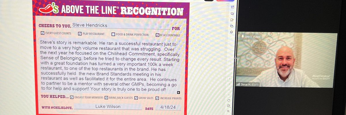 Focused Recognition for Steve @hsteveoh13 during #ChilisLEAD - given by @train3rgirl 🌶️😍#ChilisLove