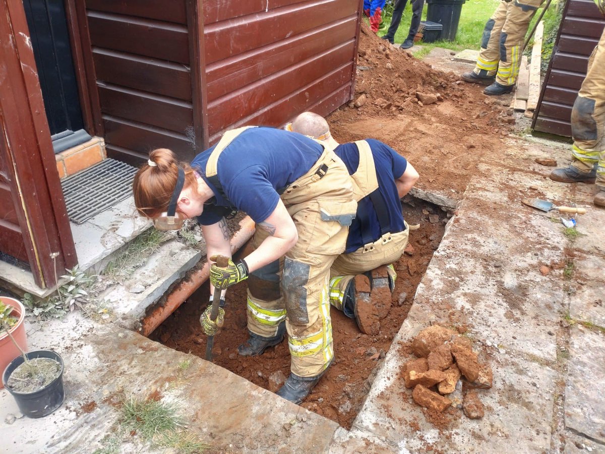 mawwfire's tweet image. Earlier today, the Swansea West crew and Wales Urban Search and Rescue Team rescued Jock, a three-year-old Poodle, who had become stuck under a property.

Crews successfully managed to rescue Jock who was alive and well!

Read the full story here - pulse.ly/wat6b688iy