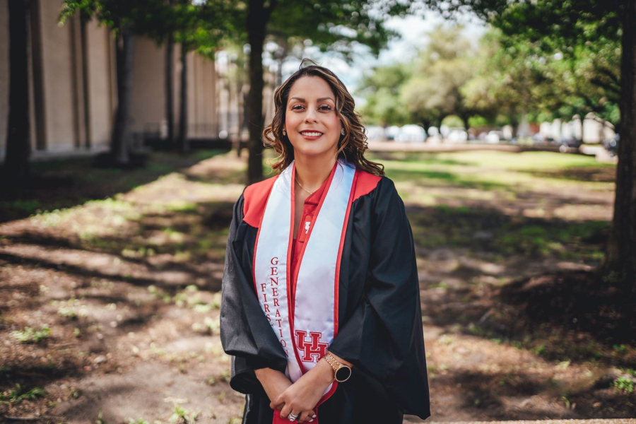 Meet Ruth Posada, a resilient #CullenCollege master's student in Technology Project Management, graduating from @UHCOT this spring. Despite battling cancer, she persevered through finals and is ready to inspire others on their journeys. Read more here: egr.uh.edu/news/202404/po…