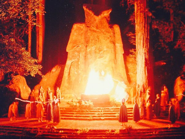 #BohemianGrove
Owl - Moloch -Satan (as they can't have a statue of Satan)
Pretend sacrifice (as they can't for real)
Owl - runs silent  (has zero turbulence sound when flying at night)