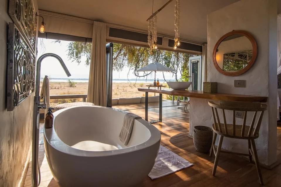 Pk_hvs's tweet photo. Chikwenya Camp, Mana Pools.
#VisitZimbabwe #TravelWith @Shambazuva https://t.co/Q7GMK8Kkz1