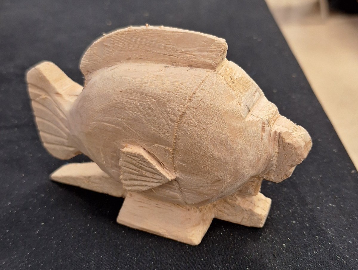 artistpatlynch's tweet photo. Still very much a work in progress, but I'm delighted with how it's shaping up. #artistonline #woodsculpture #woodcarving https://t.co/m2QQ6hADG1