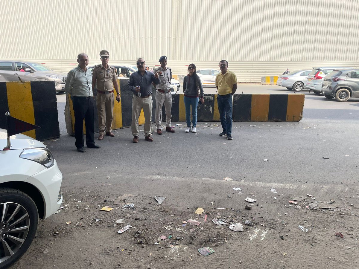 Gurugram Traffic Police tweet media